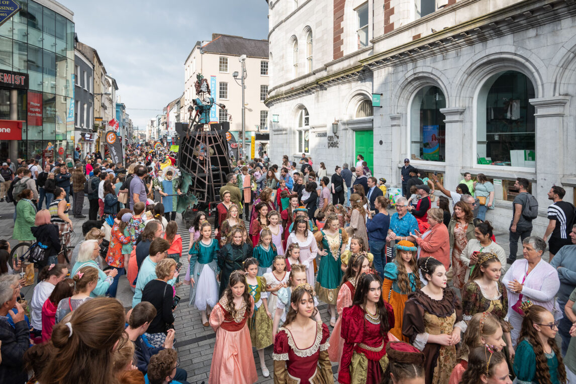 Jedniezgoda com CMF 22 Parade 17 WEB