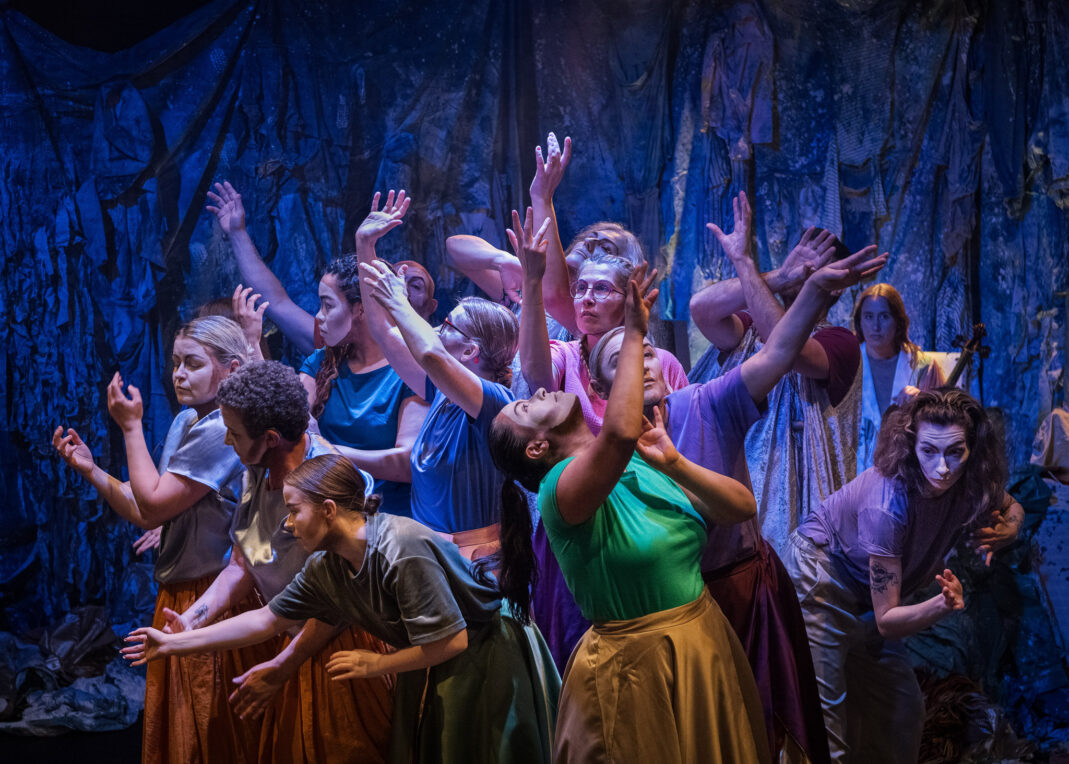 Jedniezgoda com CMF 24 Possession 01 WEB